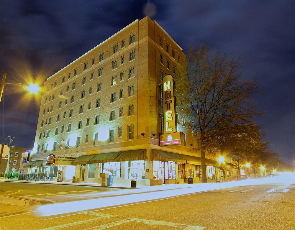 The Governor Dinwiddie Hotel Portsmouth Exterior photo